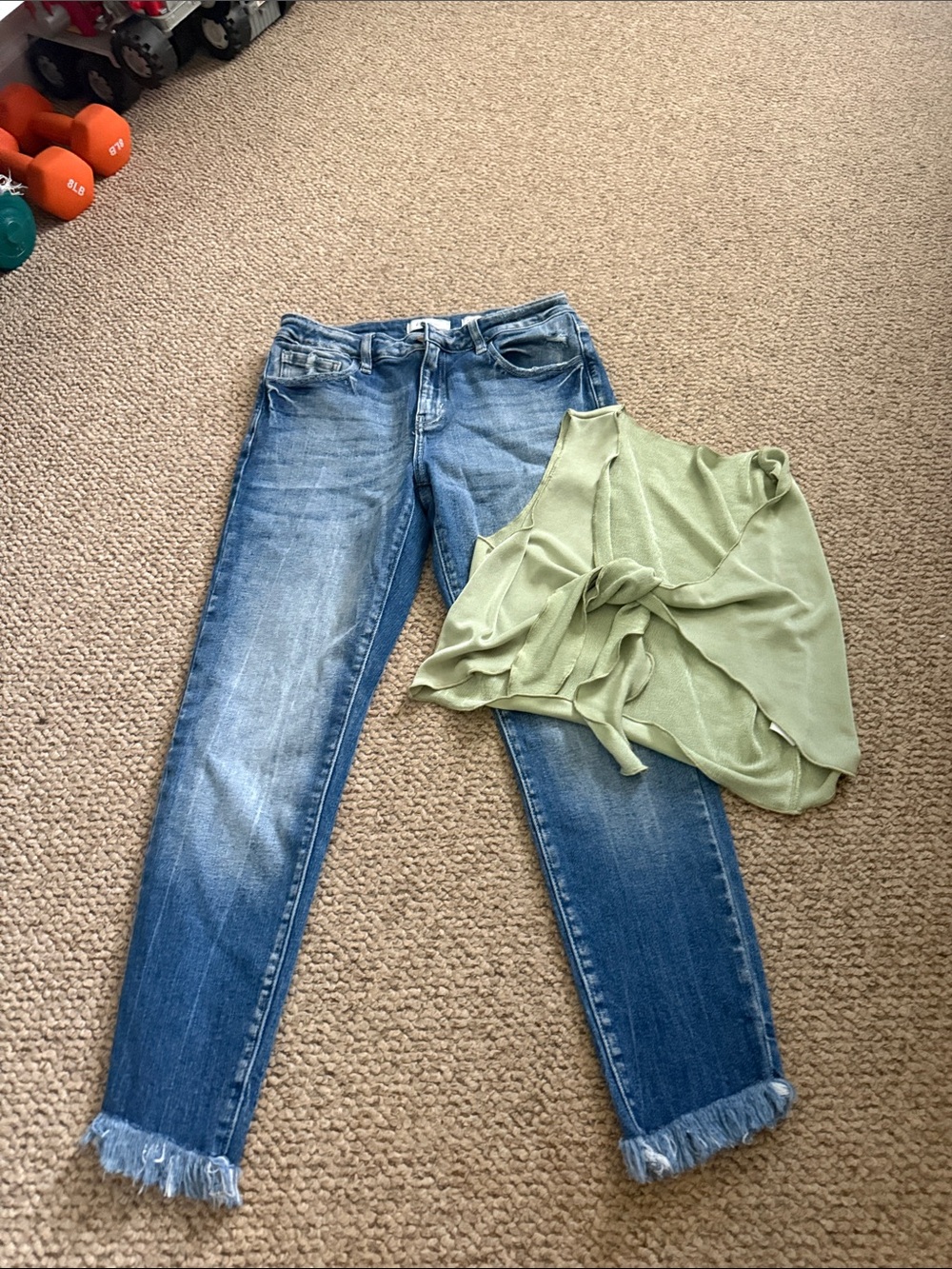 Classic Midwash Women’s kan can size 28 Jeans - Blue w top
